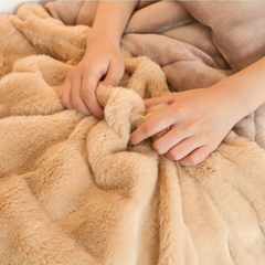 Plaid Coussin 2-en-1 DuoCocoon™ — Douceur Élite, Confort Absolu