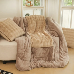 Plaid Coussin 2-en-1 DuoCocoon™ — Douceur Élite, Confort Absolu