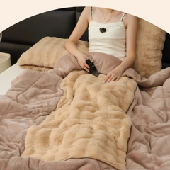 Plaid Coussin 2-en-1 DuoCocoon™ — Douceur Élite, Confort Absolu